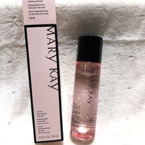 NWT ~ Eye Make up Removal